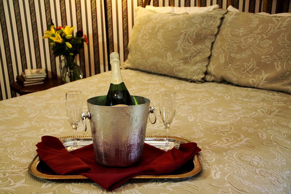 The National Hotel Jamestown Bagian luar foto