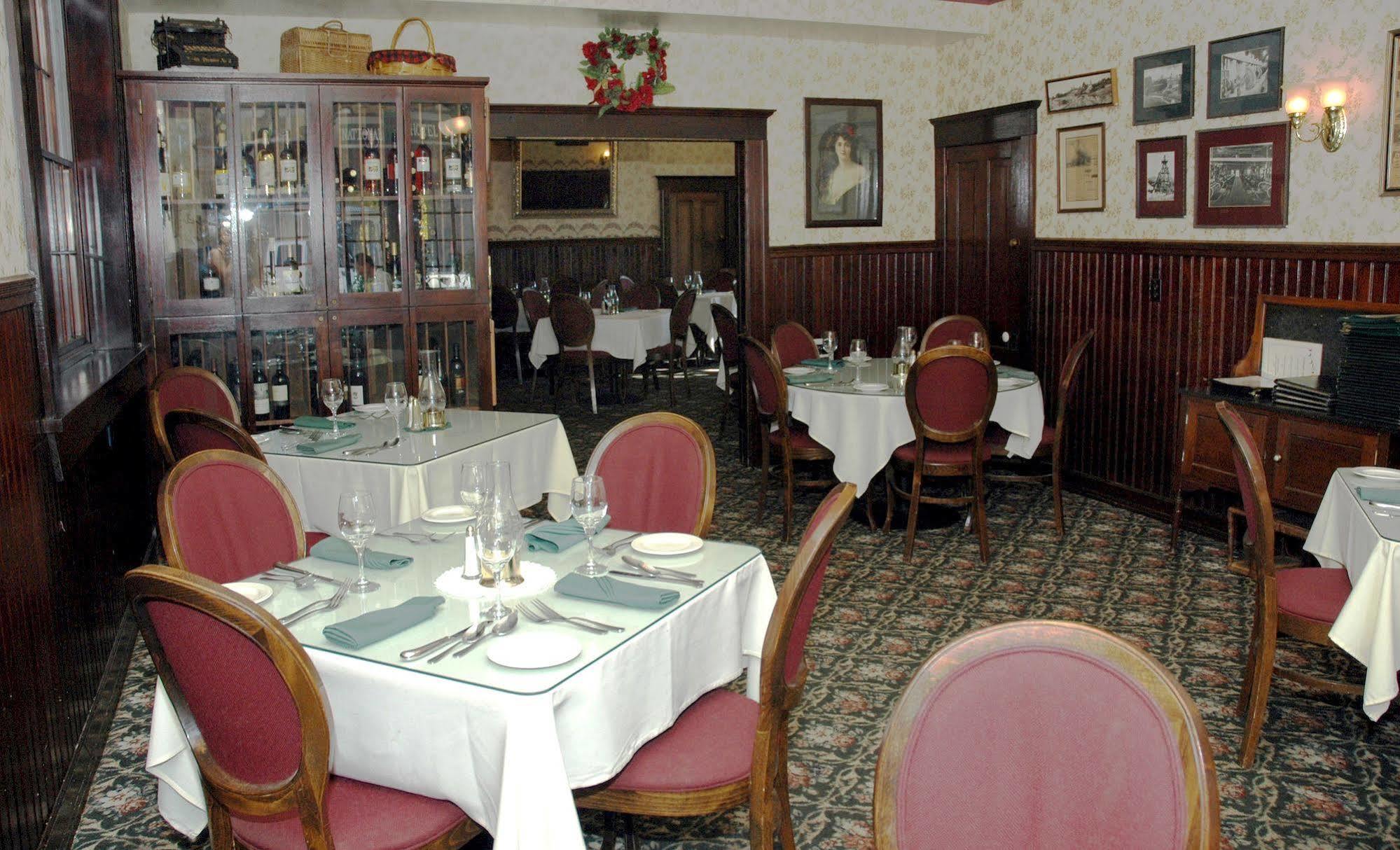 The National Hotel Jamestown Bagian luar foto
